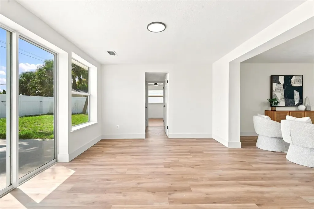 2542 W Coral Way Daytona Beach FL 32118
