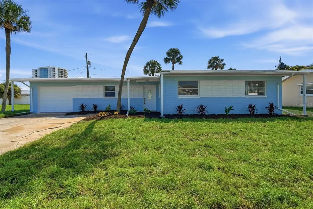 2542 W Coral Way Daytona Beach FL 32118