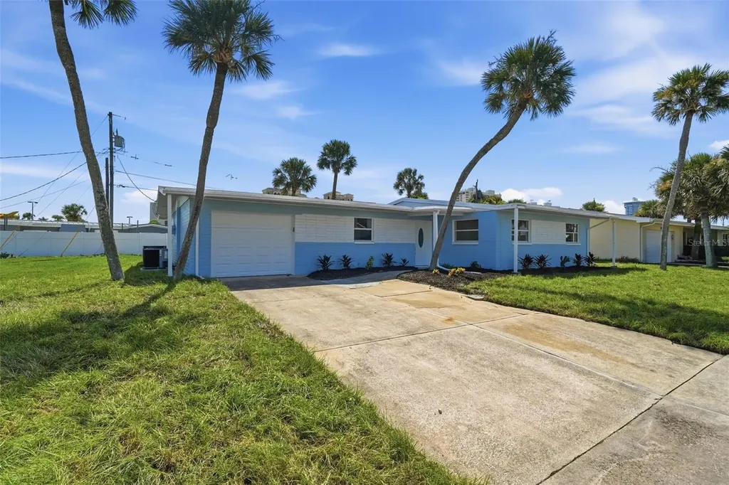 2542 W Coral Way Daytona Beach FL 32118