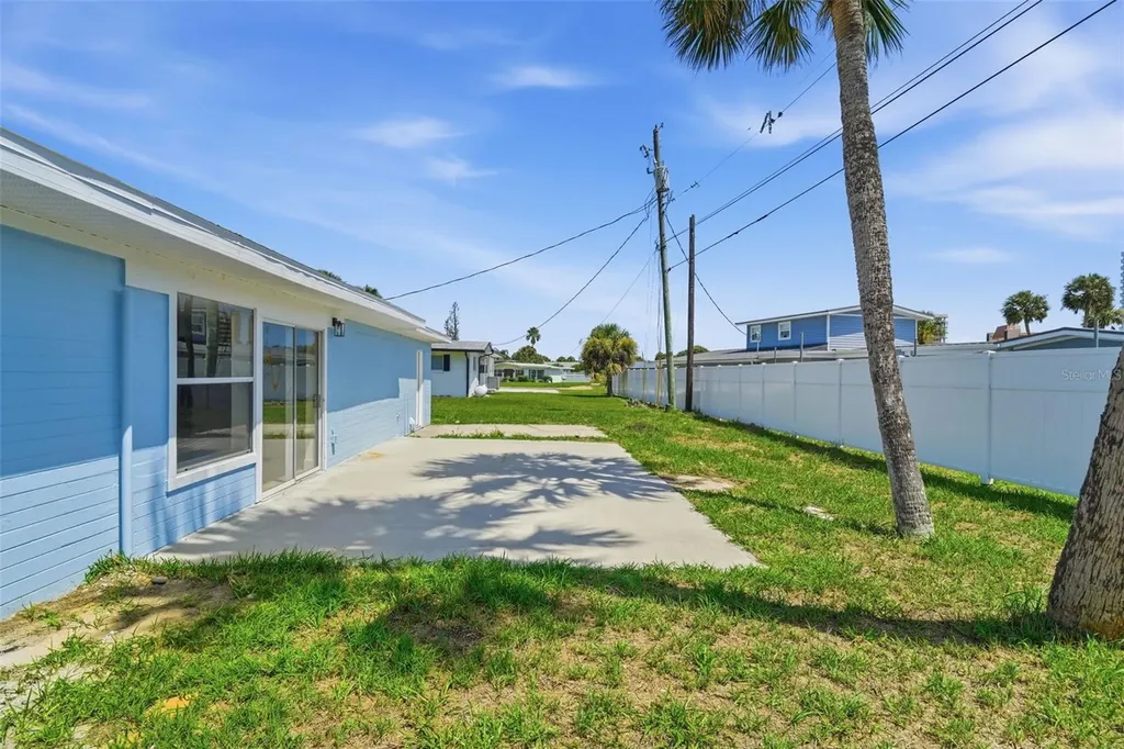 2542 W Coral Way Daytona Beach FL 32118