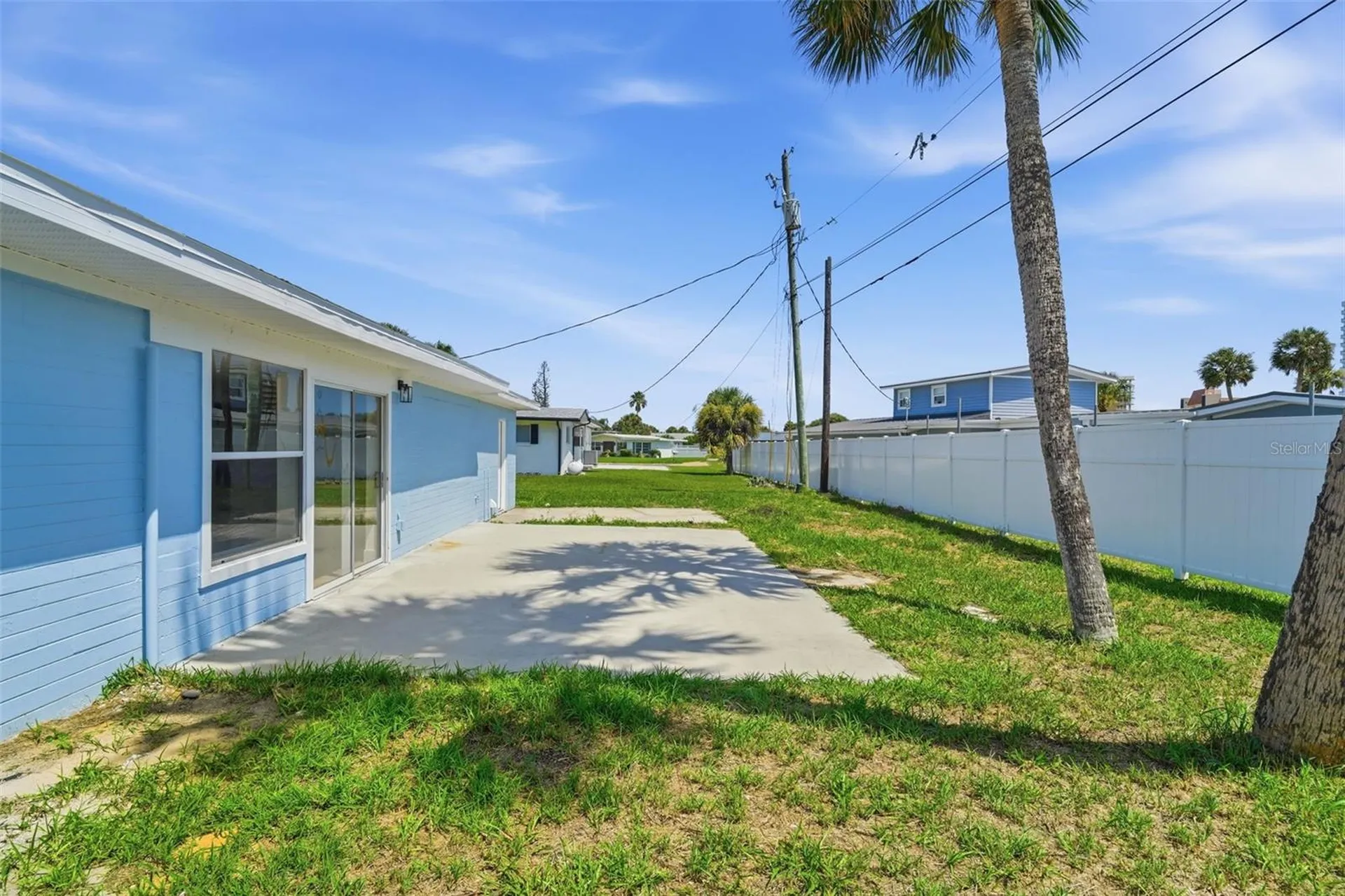 2542 W Coral Way Daytona Beach FL 32118