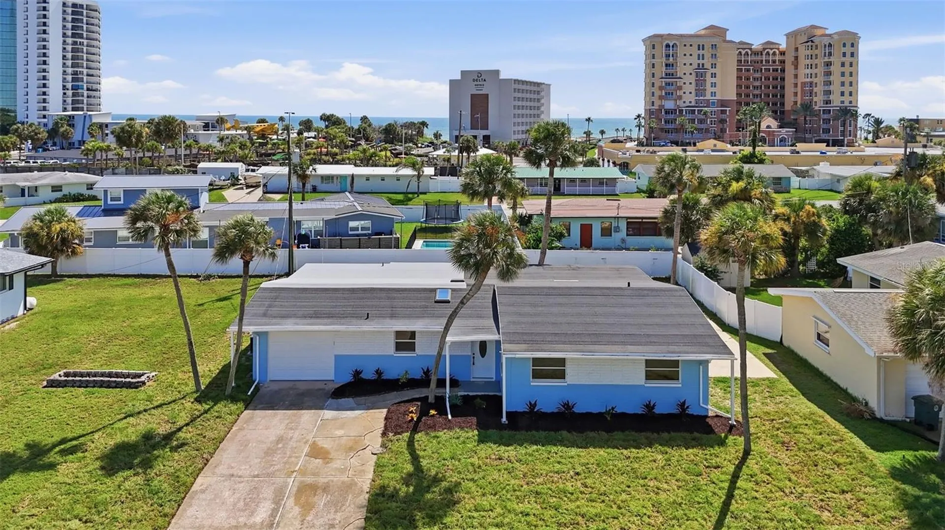 2542 W Coral Way Daytona Beach FL 32118