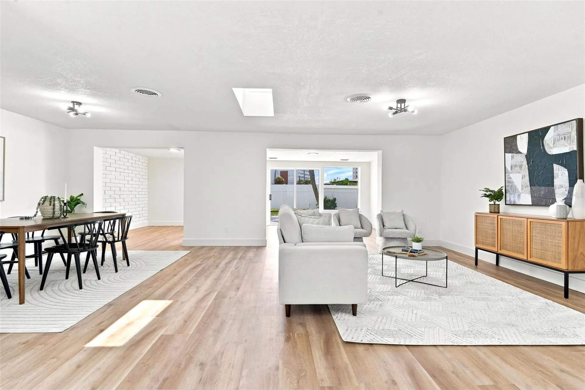 2542 W Coral Way Daytona Beach FL 32118