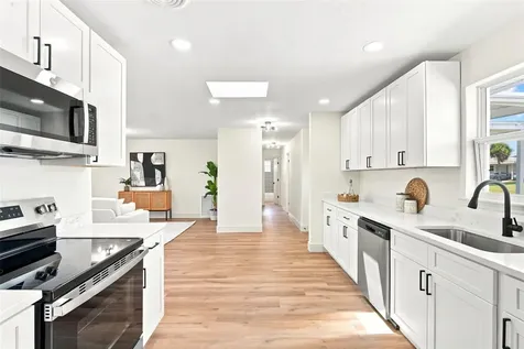 2542 W Coral Way Daytona Beach FL 32118