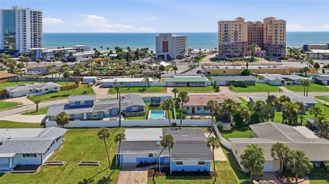 2542 W Coral Way Daytona Beach FL 32118