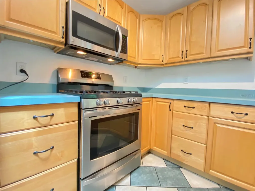 5341 43rd Avenue N St Petersburg FL 33709