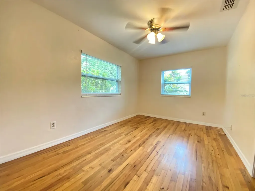 5341 43rd Avenue N St Petersburg FL 33709