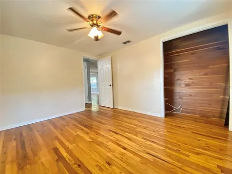 5341 43rd Avenue N St Petersburg FL 33709