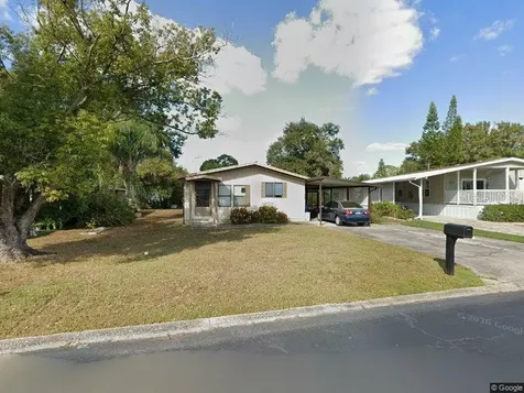 8949 Fox Trail Tampa FL 33626
