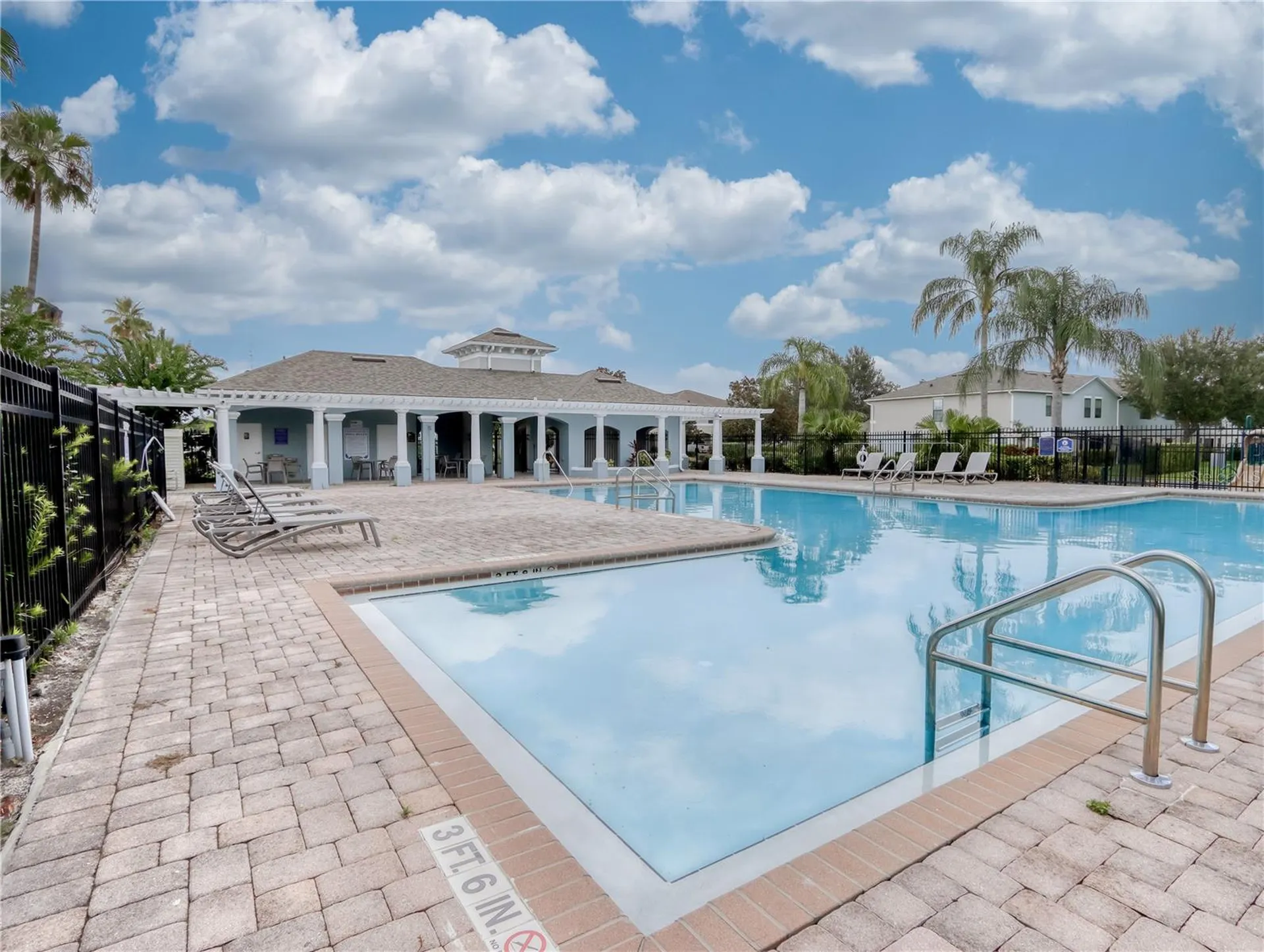 3250 Windleshore Sanford FL 32773