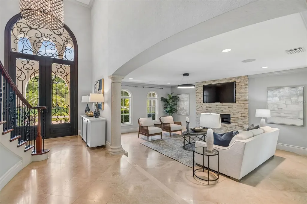 4927 Lyford Cay Road Tampa FL 33629