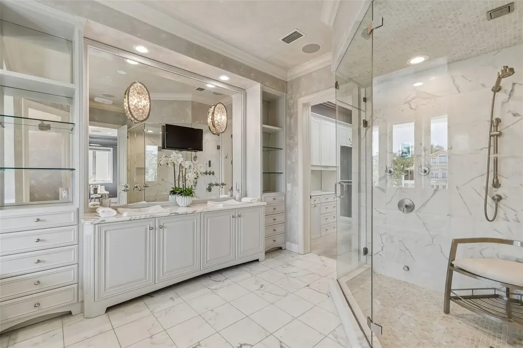 4927 Lyford Cay Road Tampa FL 33629