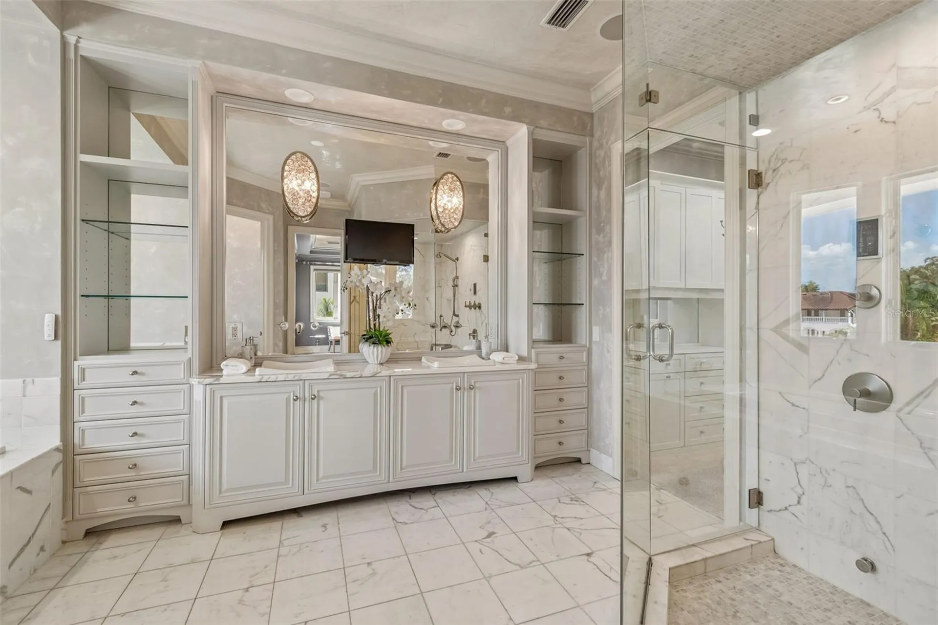 4927 Lyford Cay Road Tampa FL 33629
