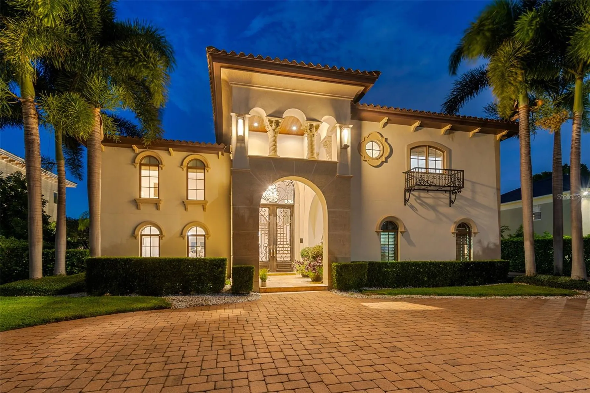 4927 Lyford Cay Road Tampa FL 33629
