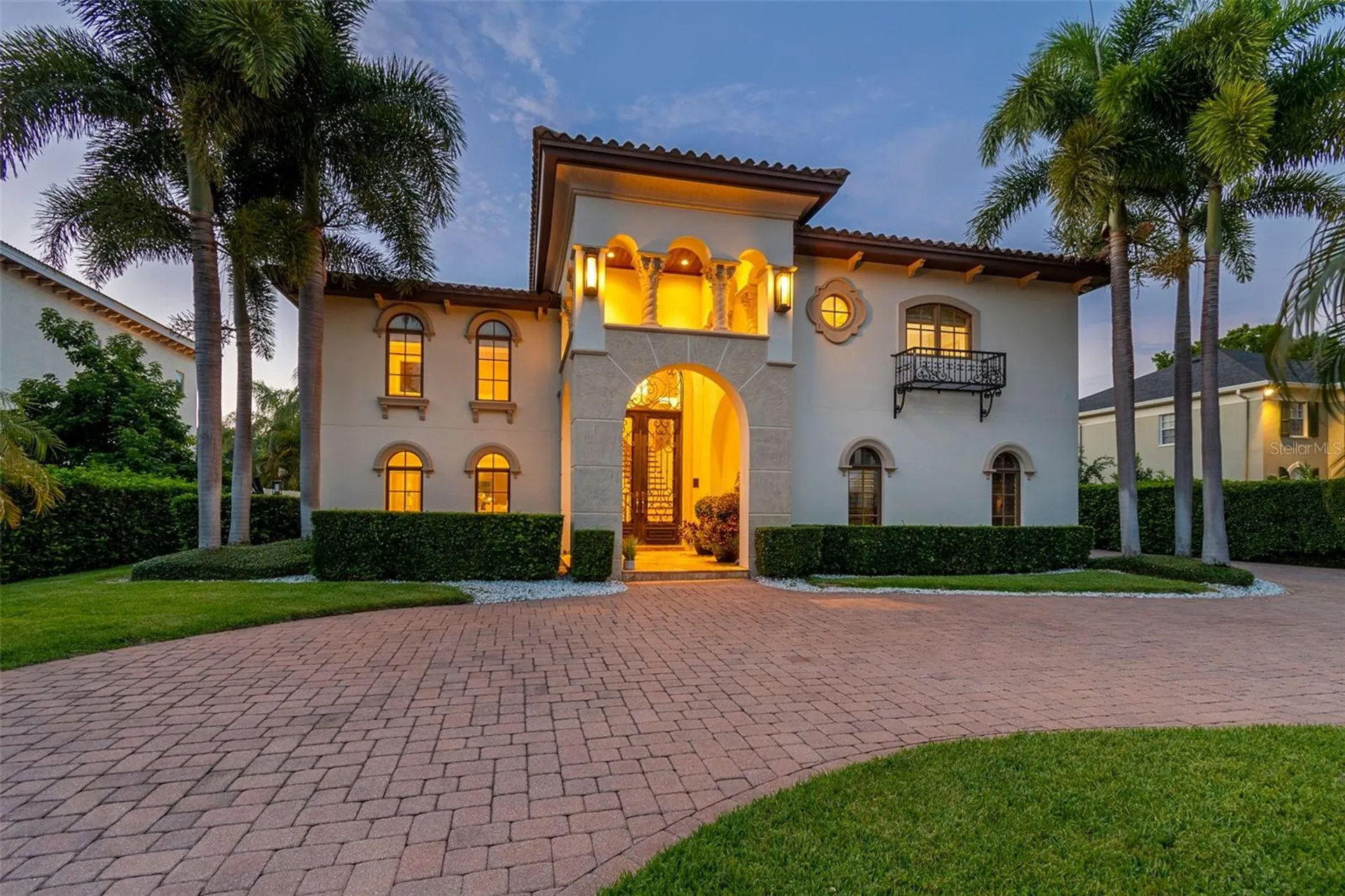 4927 Lyford Cay Road Tampa FL 33629