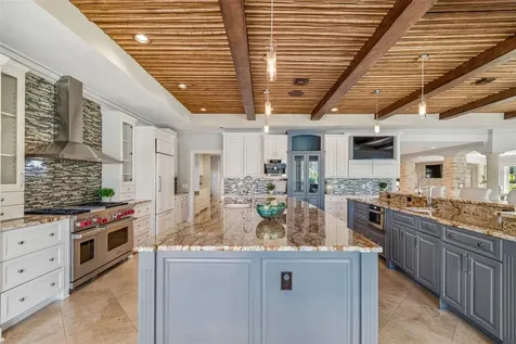 4927 Lyford Cay Road Tampa FL 33629