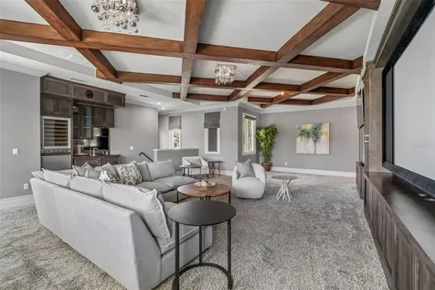 4927 Lyford Cay Road Tampa FL 33629