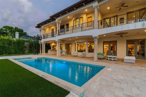 4927 Lyford Cay Road Tampa FL 33629
