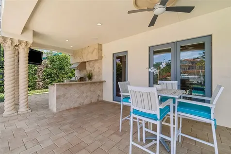 4927 Lyford Cay Road Tampa FL 33629