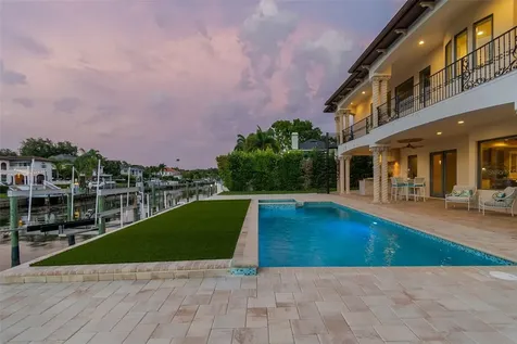 4927 Lyford Cay Road Tampa FL 33629