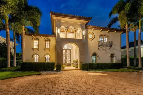 4927 Lyford Cay Road Tampa FL 33629