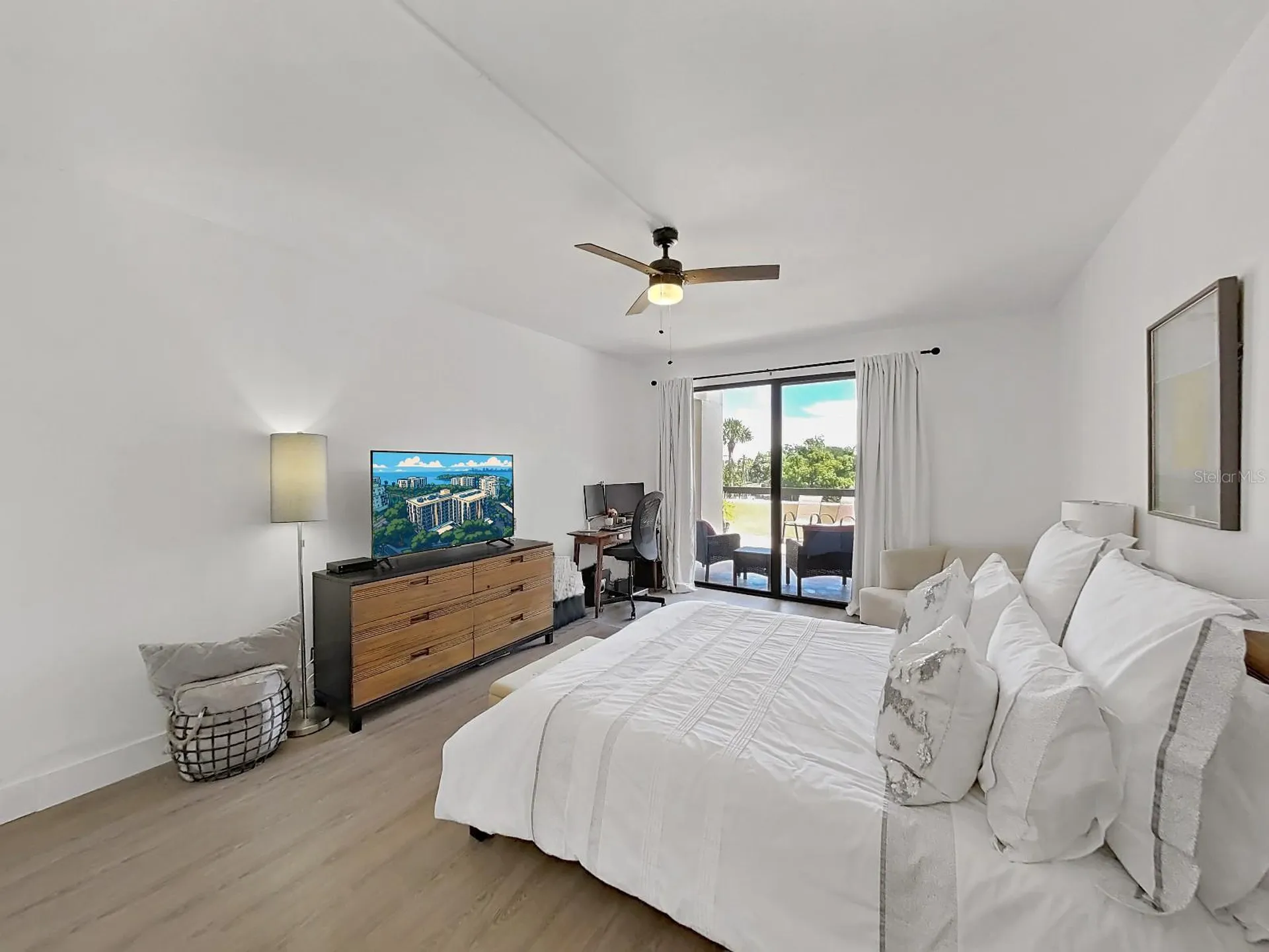 150 Belleview Boulevard Belleair FL 33756