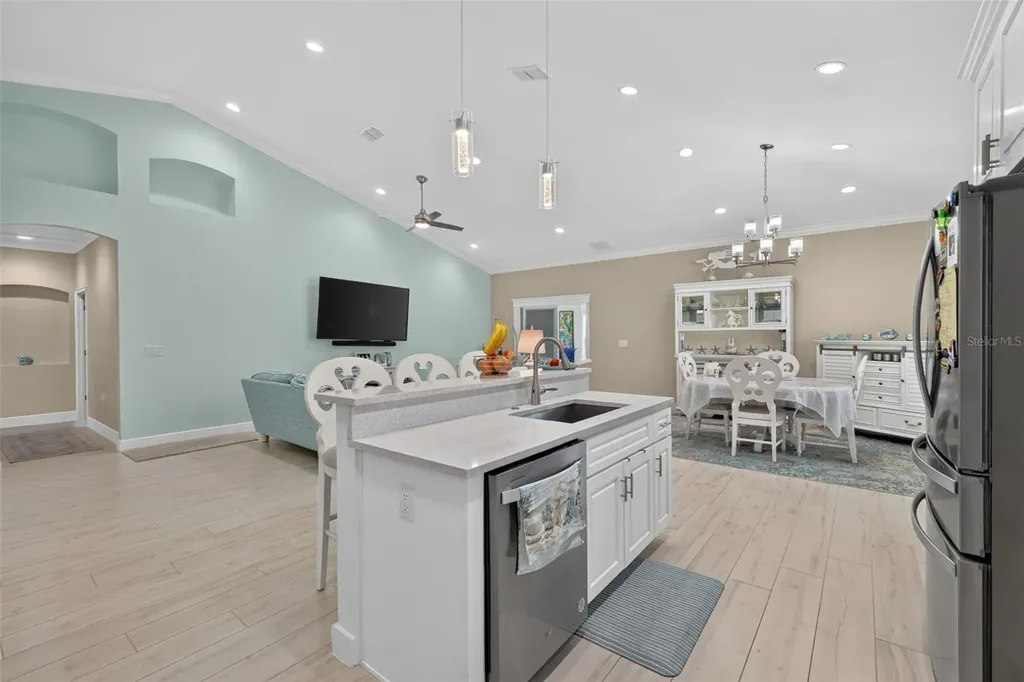 12615 NE 49th Drive Oxford FL 34484