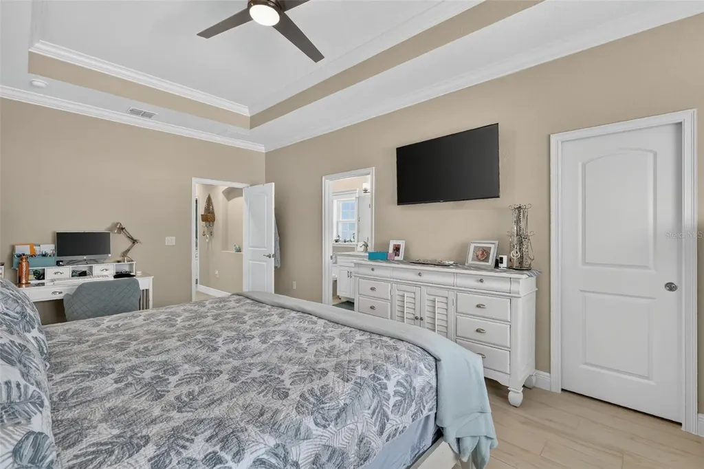 12615 NE 49th Drive Oxford FL 34484