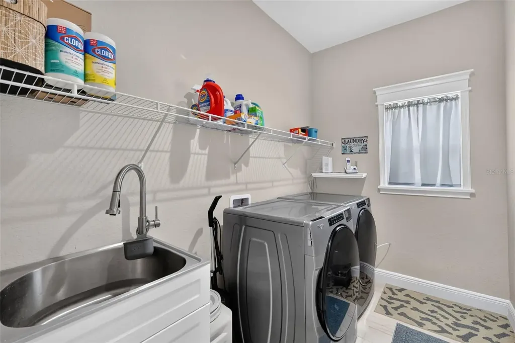 12615 NE 49th Drive Oxford FL 34484