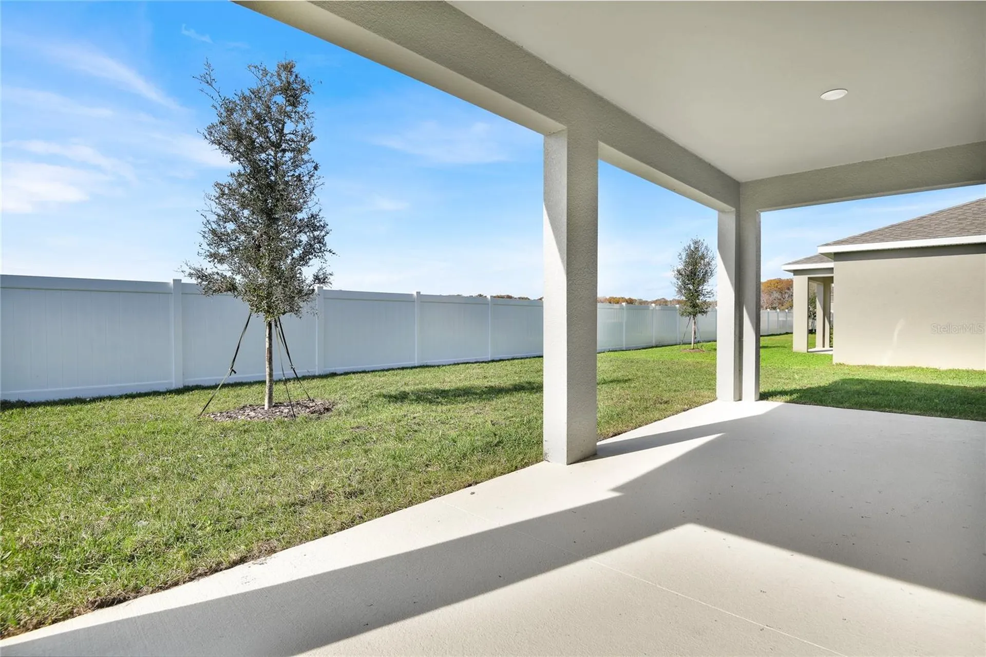 161 Waterstone Loop Tavares FL 32778