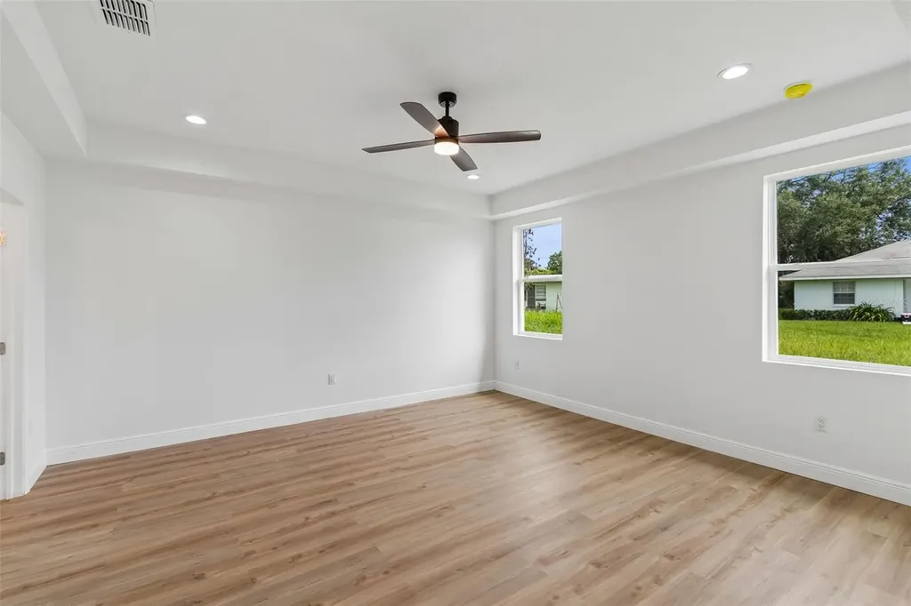 2523 Avenue E SW Winter Haven FL 33880