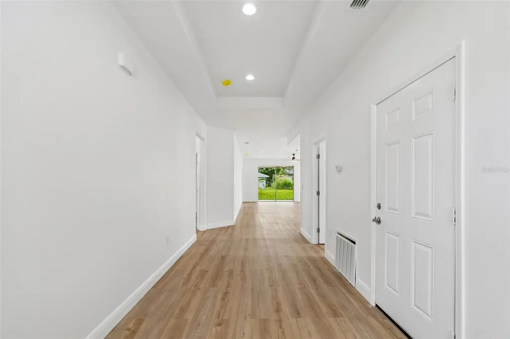 2523 Avenue E SW Winter Haven FL 33880