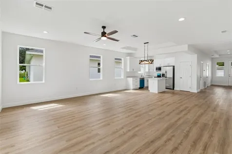 2523 Avenue E SW Winter Haven FL 33880
