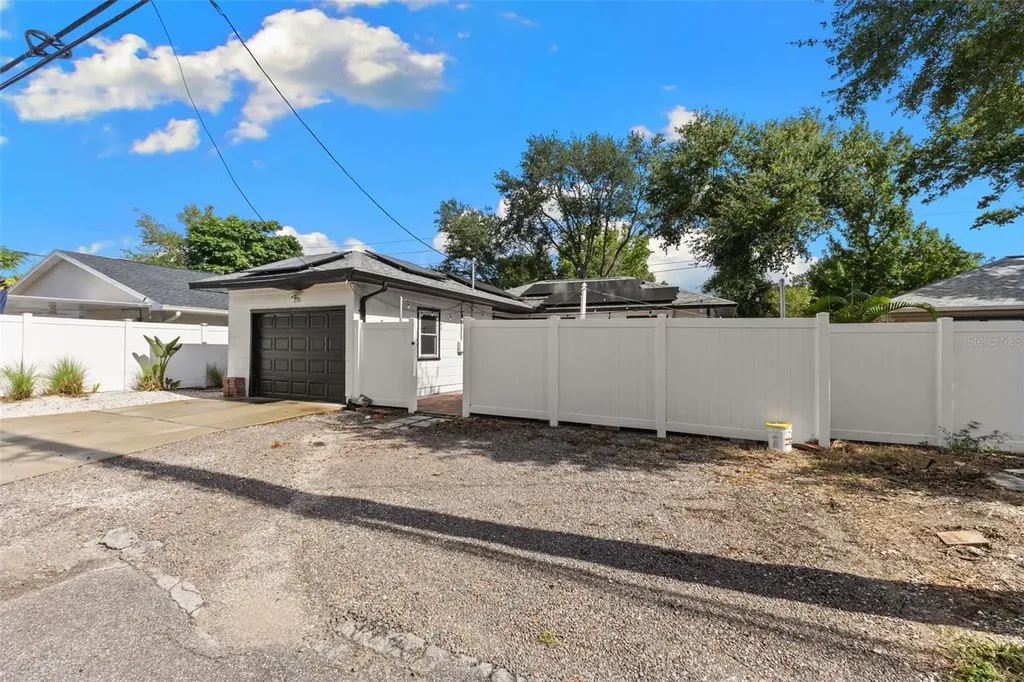 170 22nd Avenue N St Petersburg FL 33704
