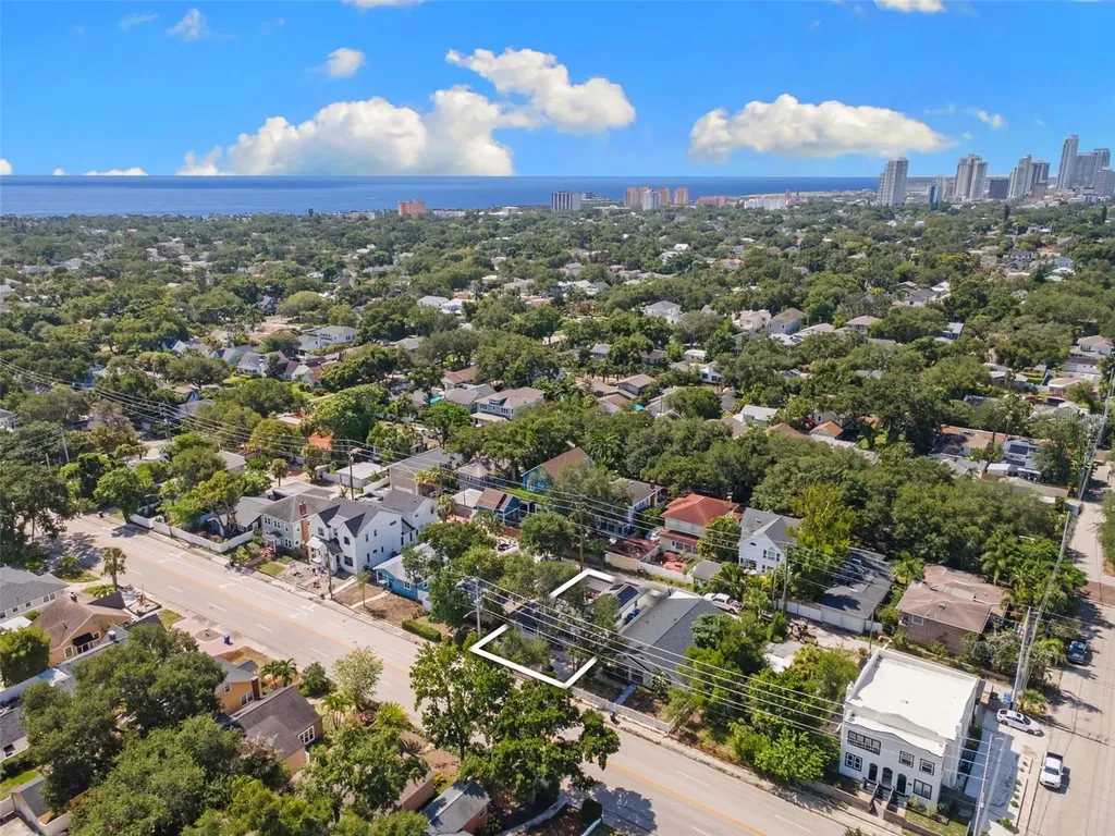 170 22nd Avenue N St Petersburg FL 33704
