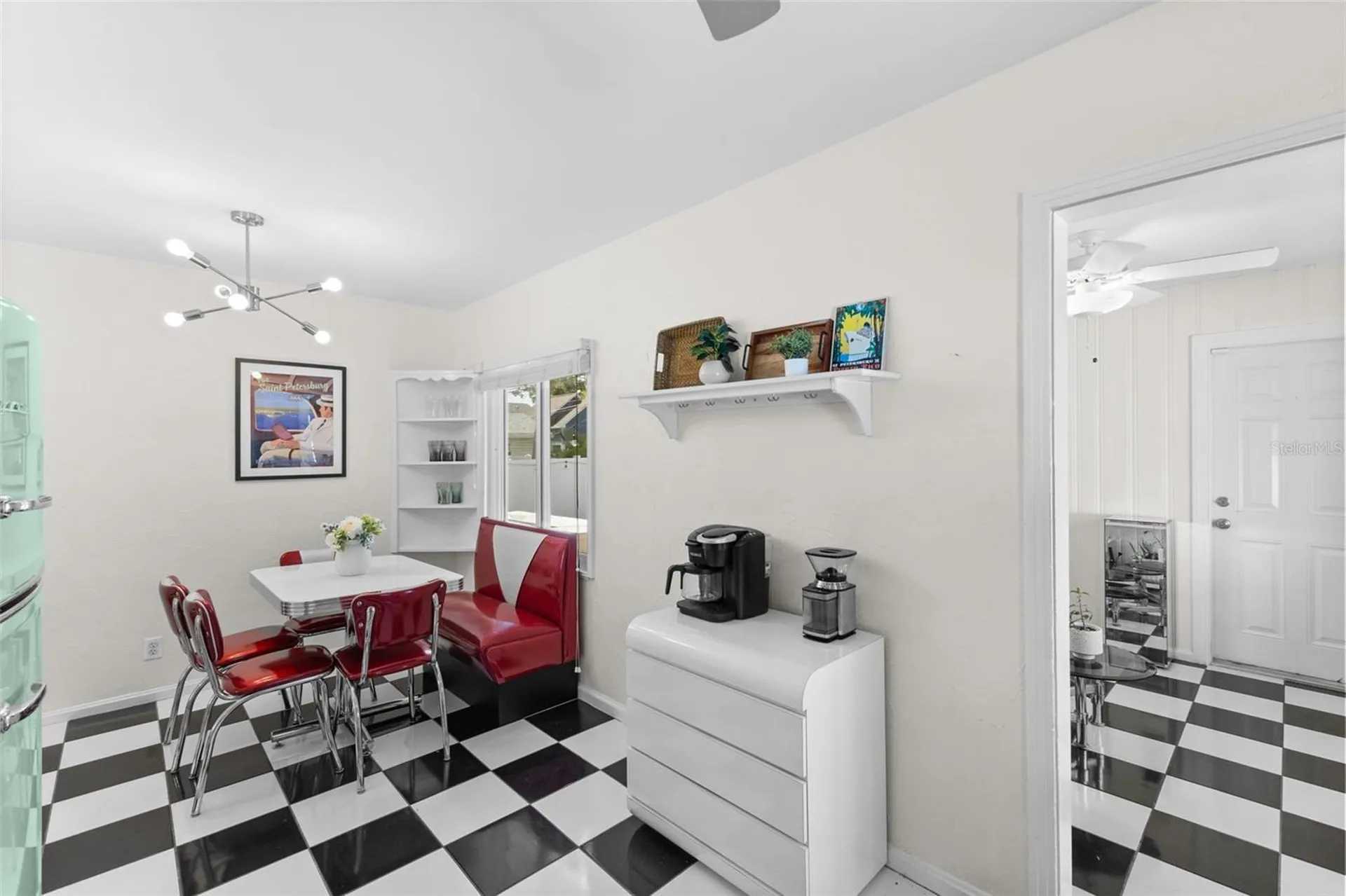 170 22nd Avenue N St Petersburg FL 33704