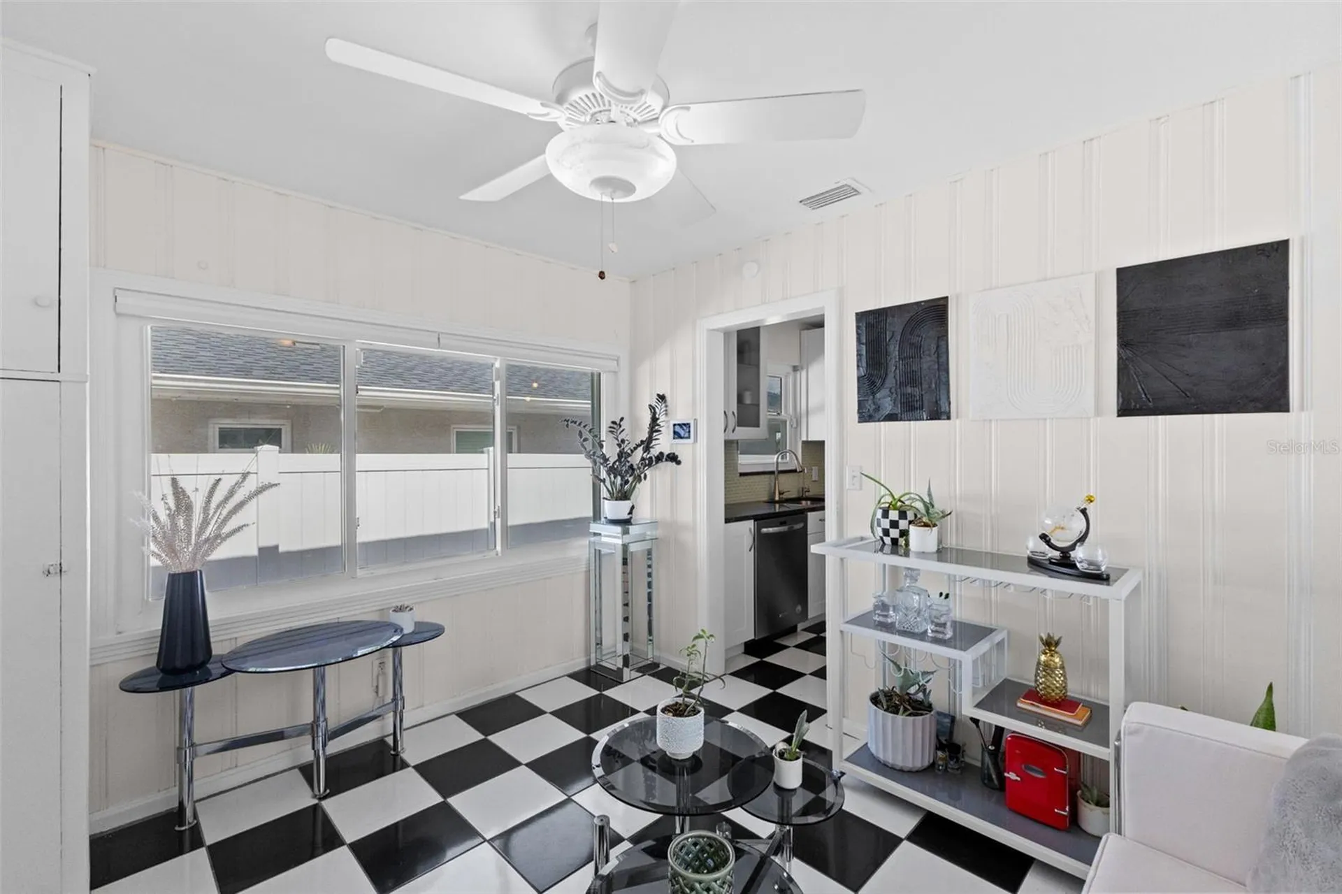 170 22nd Avenue N St Petersburg FL 33704