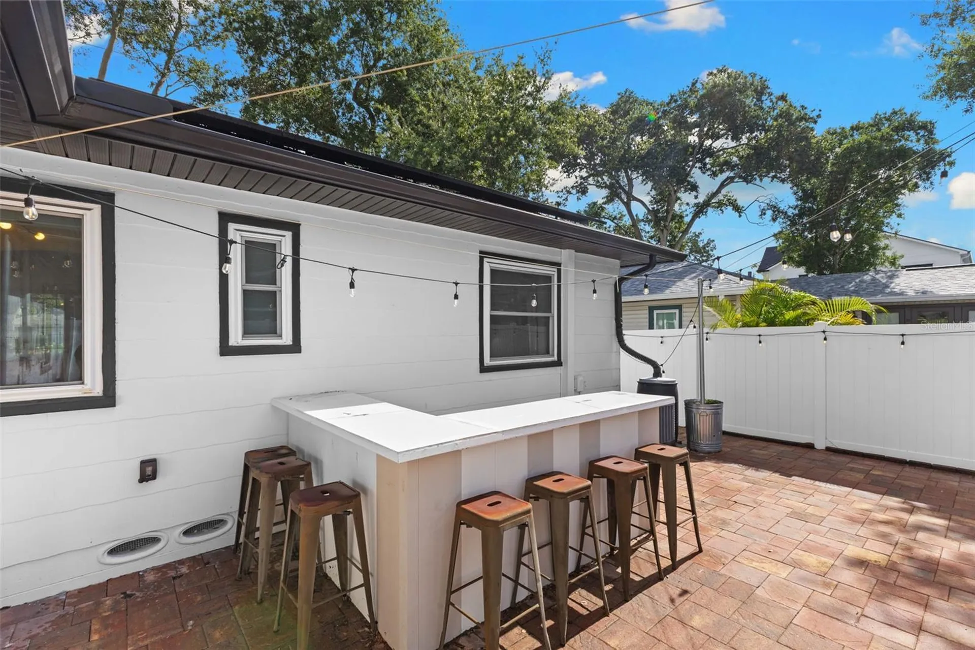 170 22nd Avenue N St Petersburg FL 33704