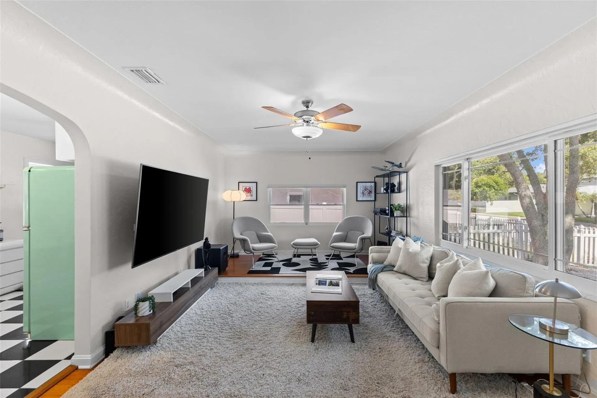 170 22nd Avenue N St Petersburg FL 33704