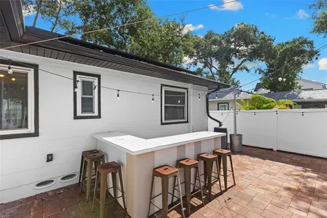 170 22nd Avenue N St Petersburg FL 33704