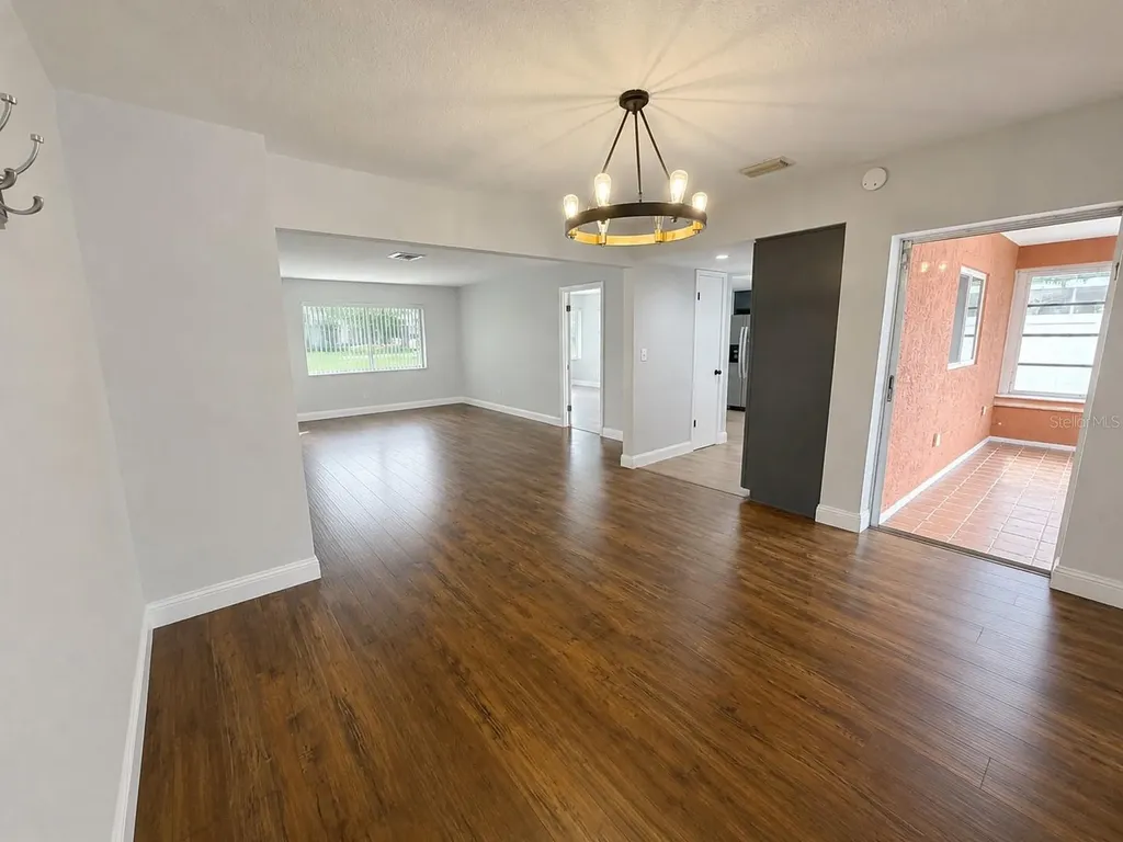 3753 15th Avenue N St Petersburg FL 33713