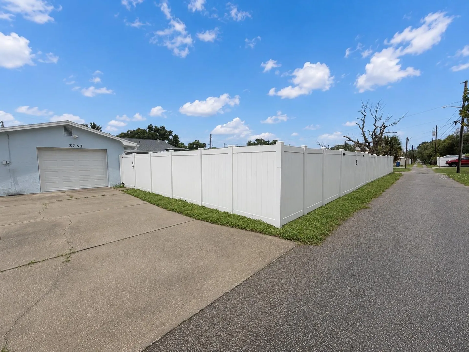 3753 15th Avenue N St Petersburg FL 33713