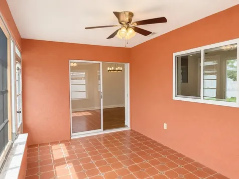 3753 15th Avenue N St Petersburg FL 33713