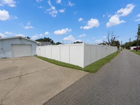 3753 15th Avenue N St Petersburg FL 33713