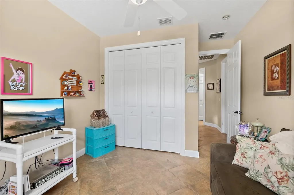 110 S Hummingbird Place Palm Coast FL 32164
