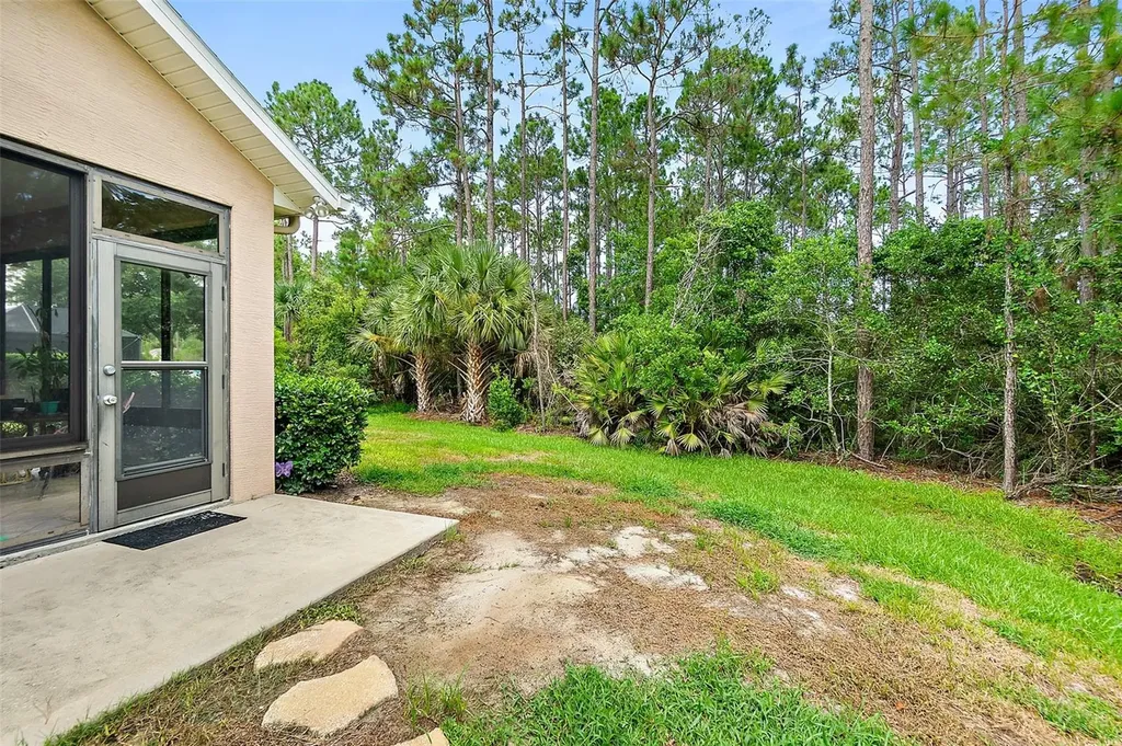 110 S Hummingbird Place Palm Coast FL 32164