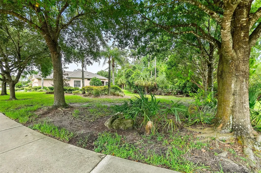 110 S Hummingbird Place Palm Coast FL 32164