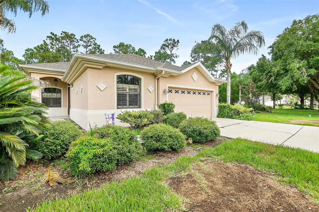 110 S Hummingbird Place Palm Coast FL 32164