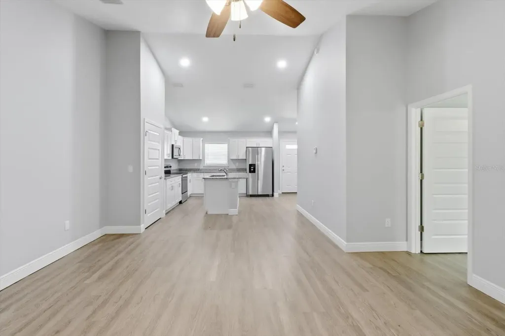 9198/9200 N Peachtree Way Citrus Springs FL 34434