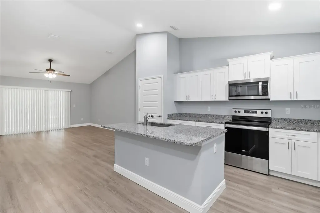9198/9200 N Peachtree Way Citrus Springs FL 34434